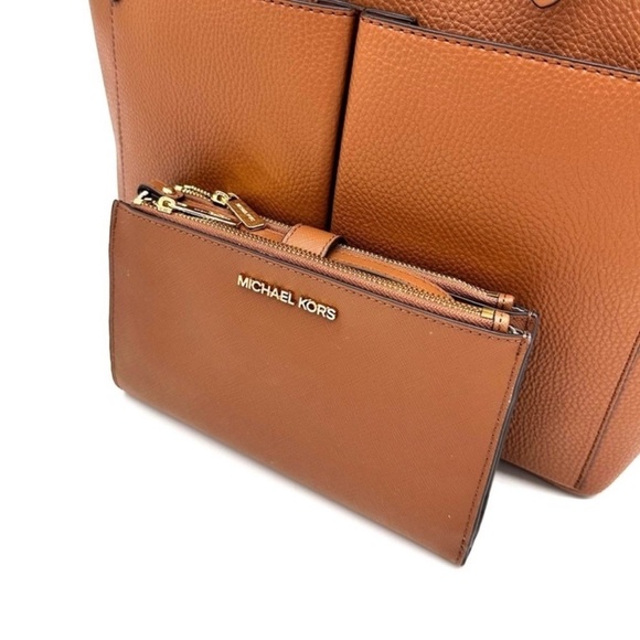 Michael Kors Jet Set Medium Pocket Tote Bag & Large Double Zip Wallet Luggage - Picture 10 of 16